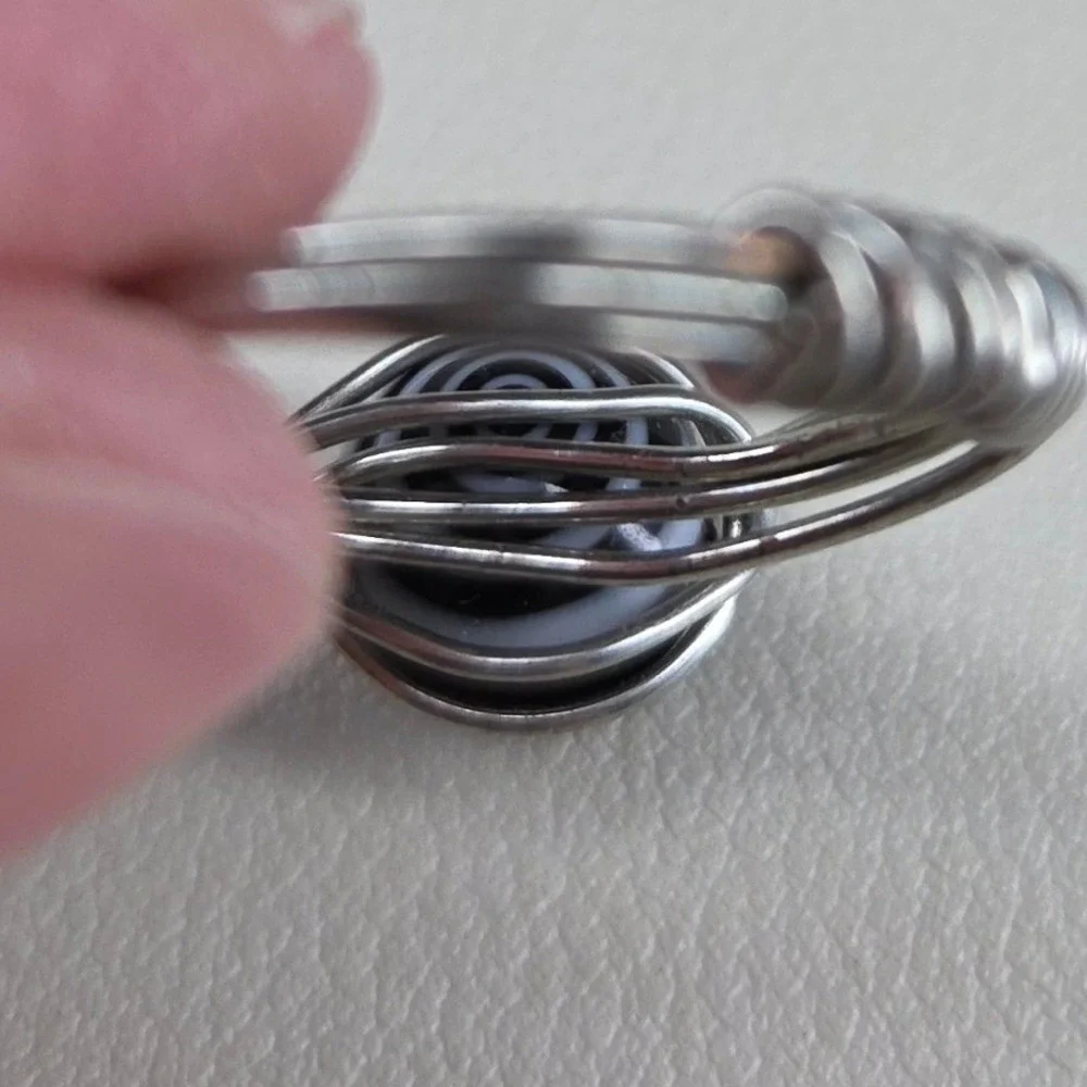 Handmade Wire Wrapped Ring Black White Hypnotize Swirl Glass Bead Boho Size‎ 7.5